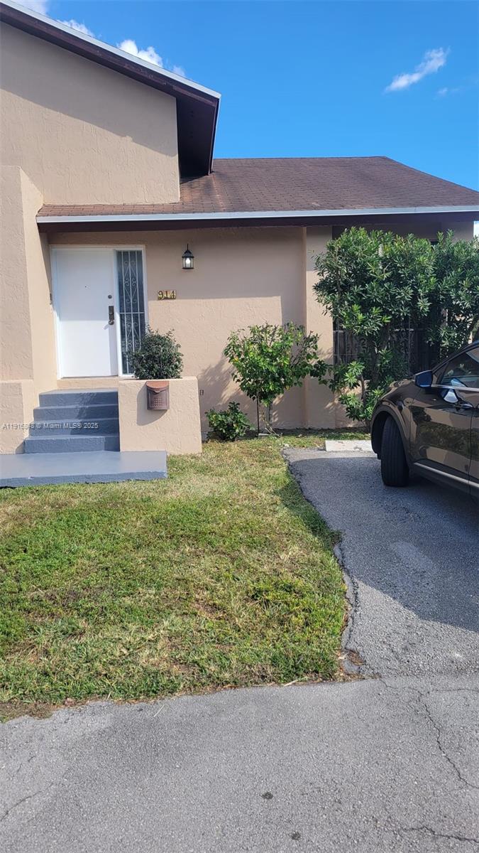 914 NW 106th Ave Cir 914