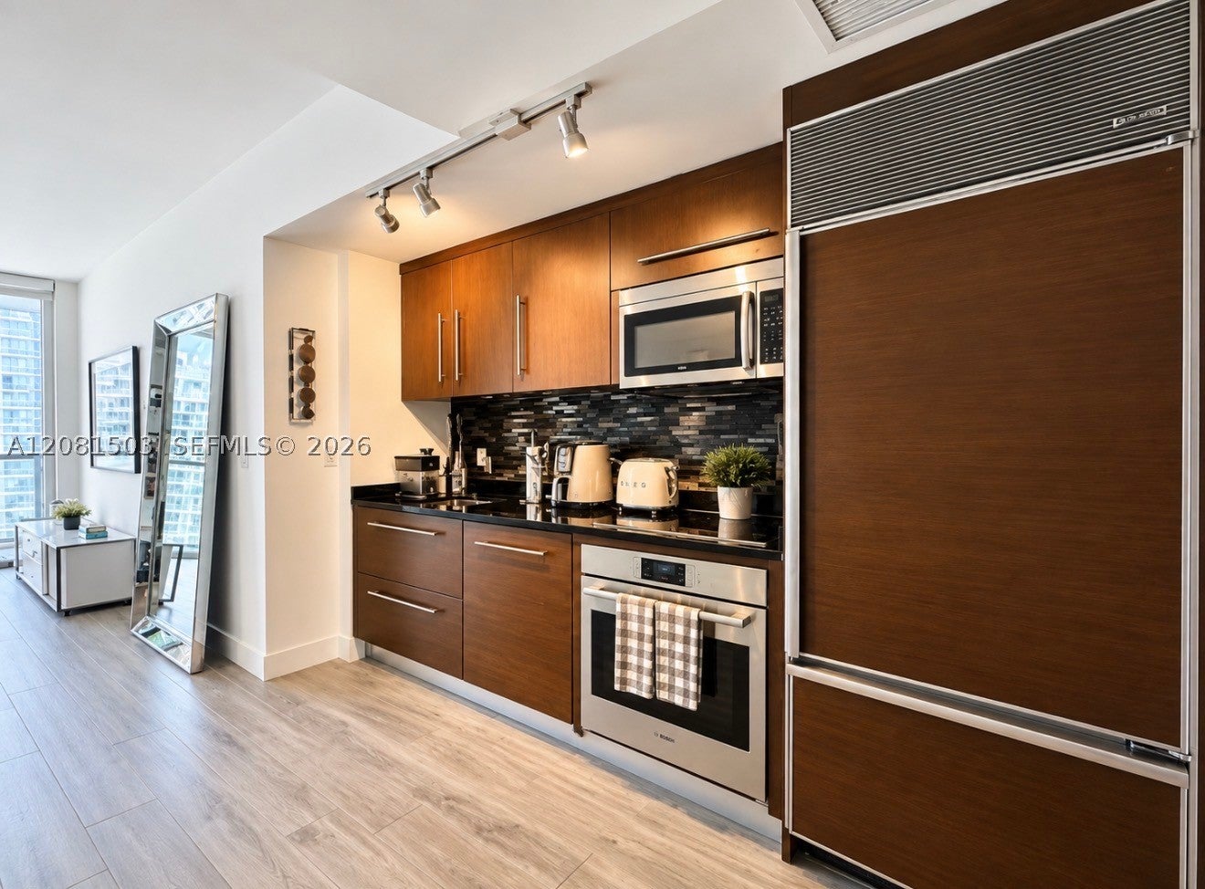 475 Brickell Ave 4910