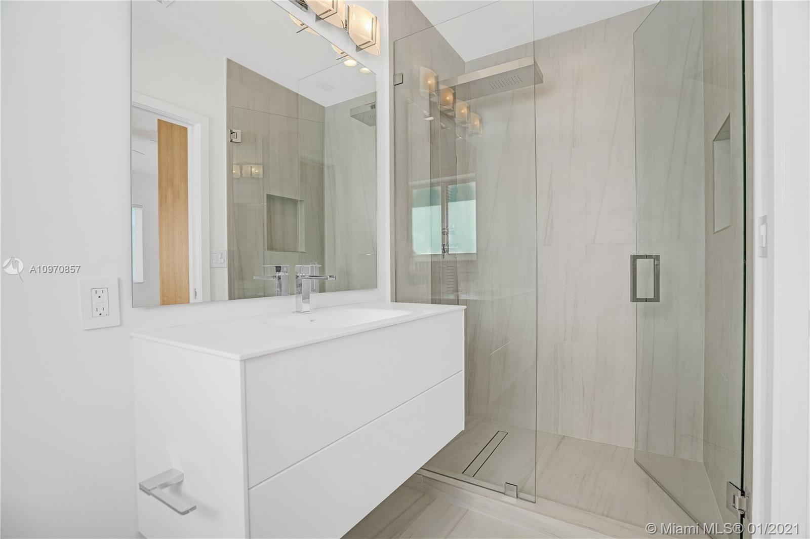 BRICKELL HAMMOCK UN 1 - Residential