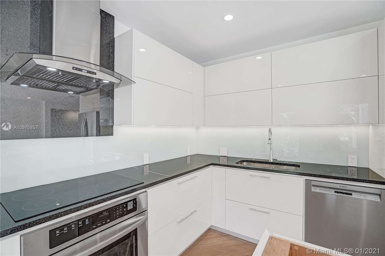 BRICKELL HAMMOCK UN 1 - Residential