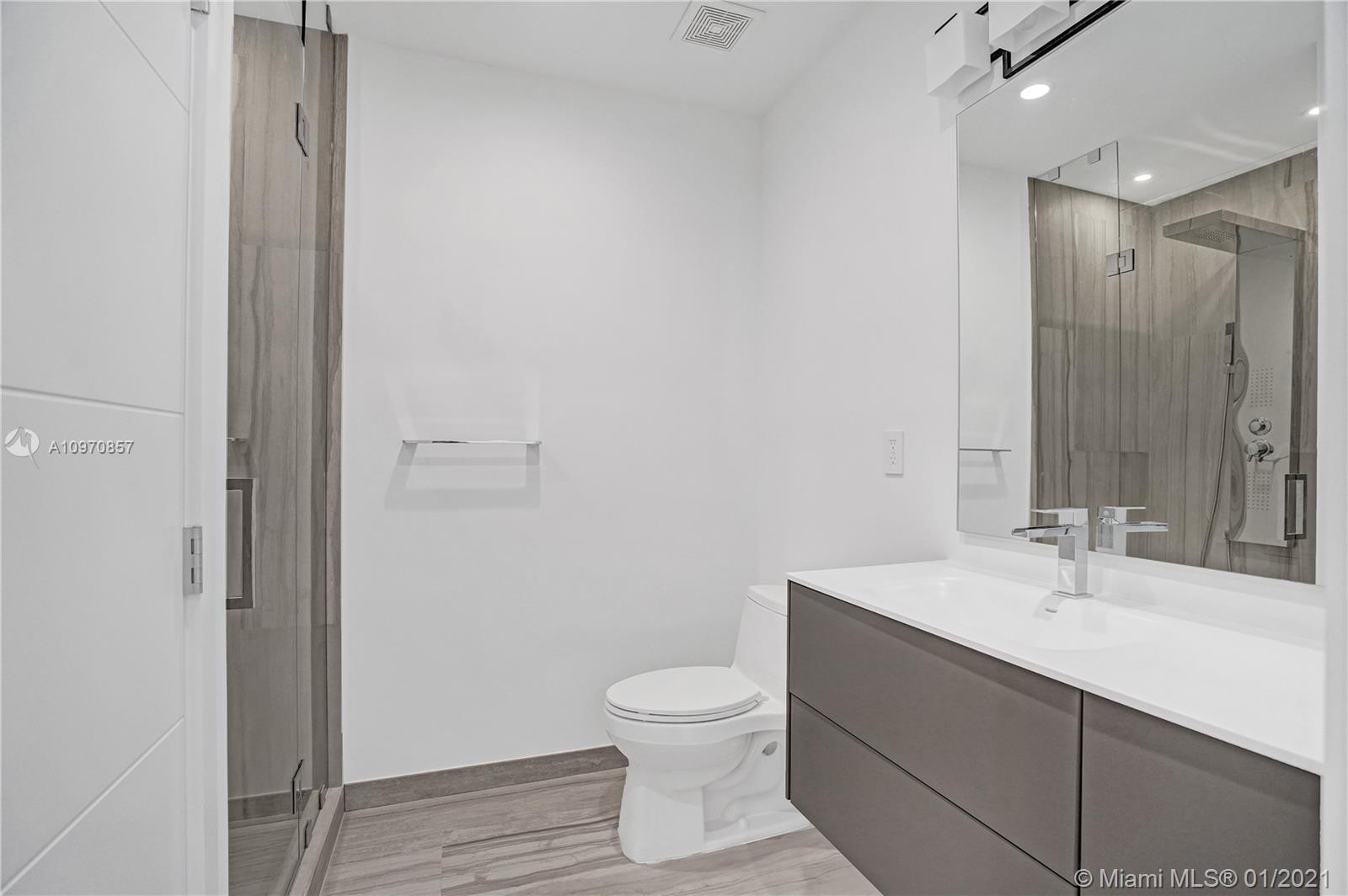 BRICKELL HAMMOCK UN 1 - Residential