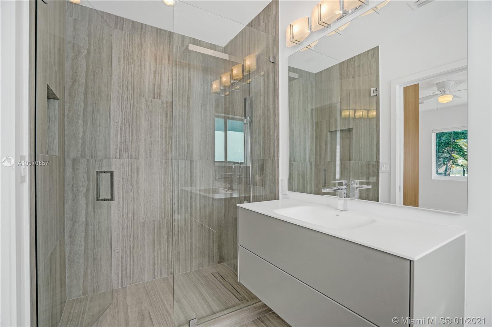 BRICKELL HAMMOCK UN 1 - Residential