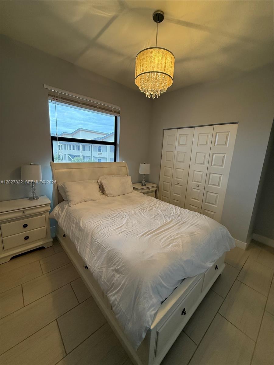 APEX AT PARK CENTRAL COND - Residential