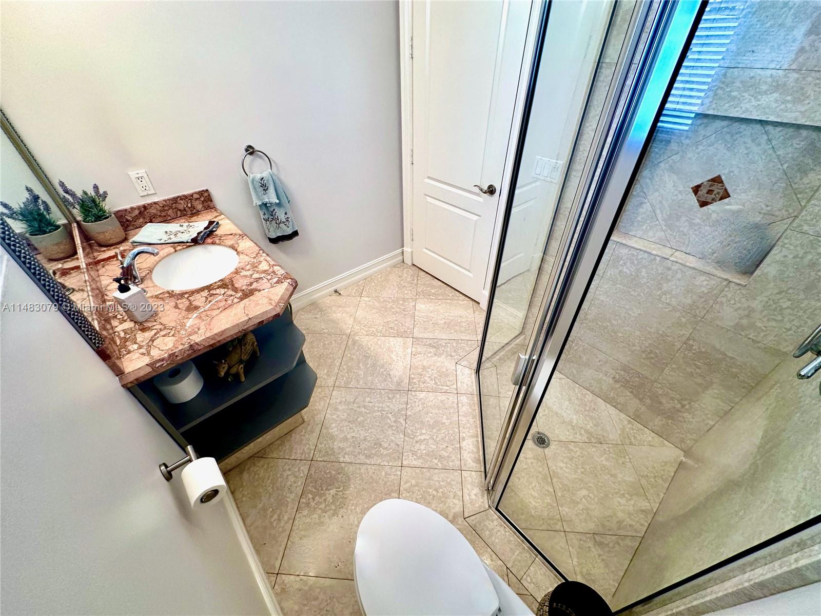 OCEAN HEIGHTS - Residential