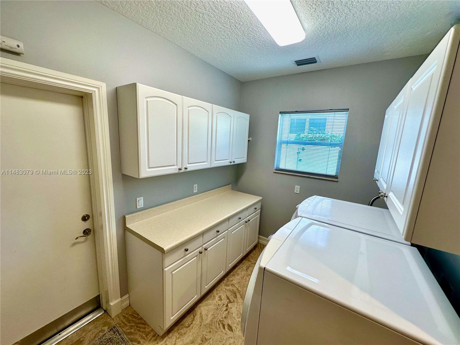 OCEAN HEIGHTS - Residential