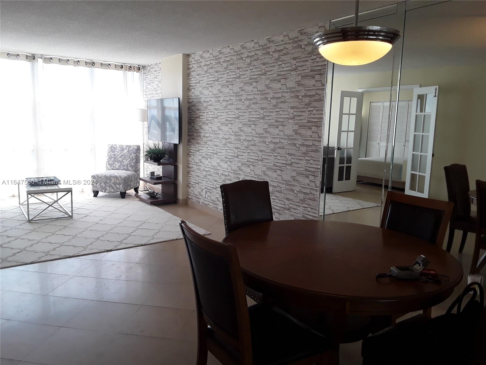 AVANT GARDE CONDO - Residential Lease