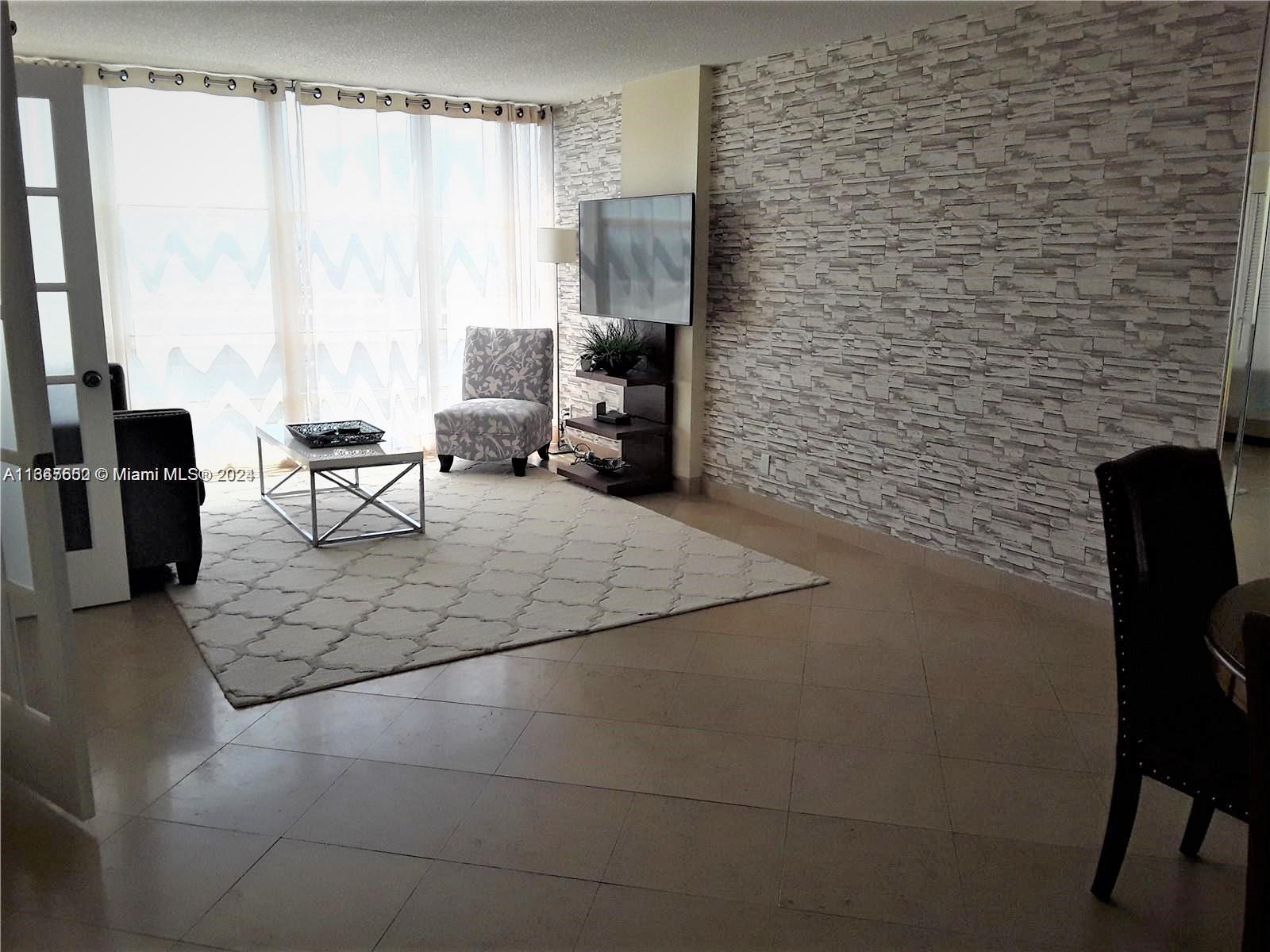 AVANT GARDE CONDO - Residential Lease