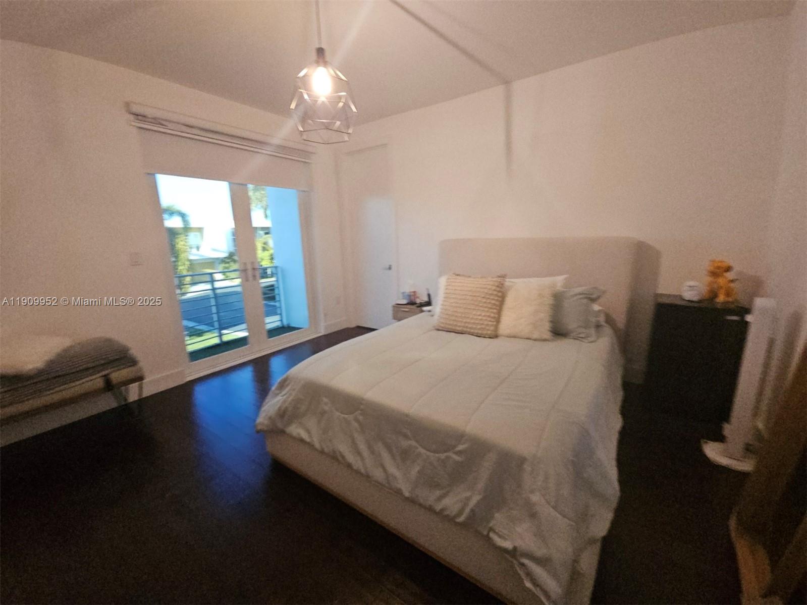 DORAL COMMONS RESIDENTIAL - Residential