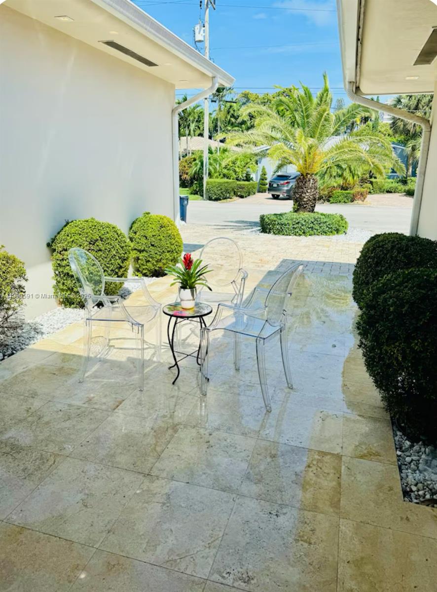 ALTOS DEL MAR NO 5 - Residential Lease