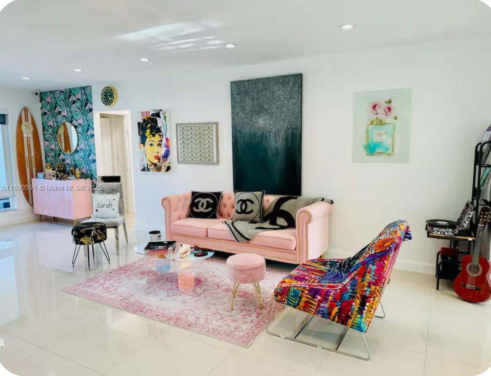 ALTOS DEL MAR NO 5 - Residential Lease