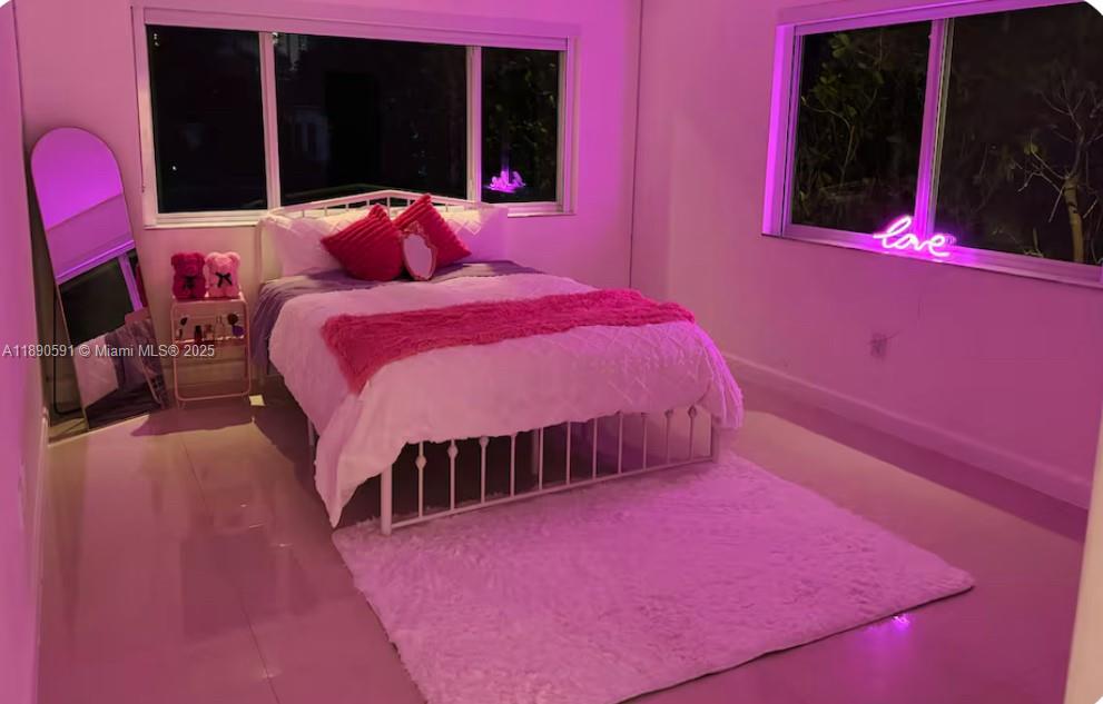 ALTOS DEL MAR NO 5 - Residential Lease