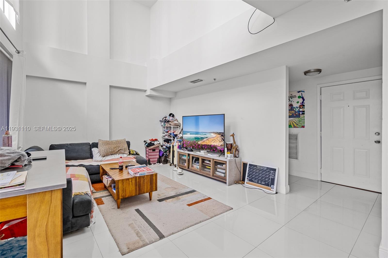 CASABLANCA VILLAS CONDO - Residential Lease