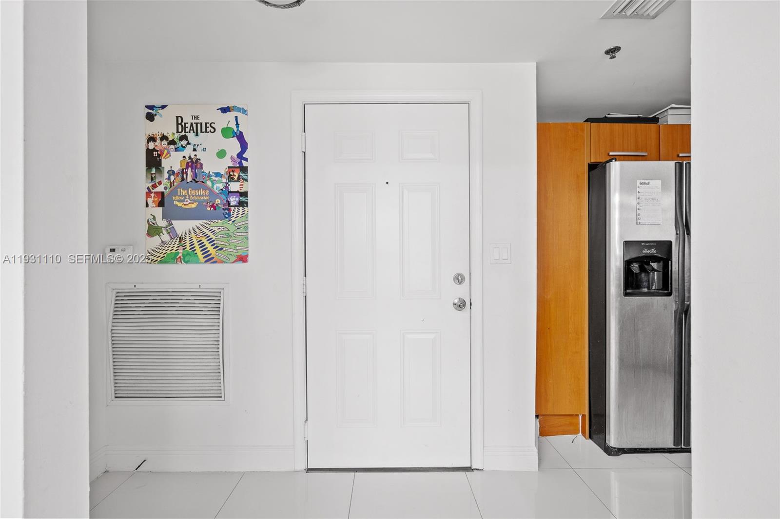 CASABLANCA VILLAS CONDO - Residential Lease