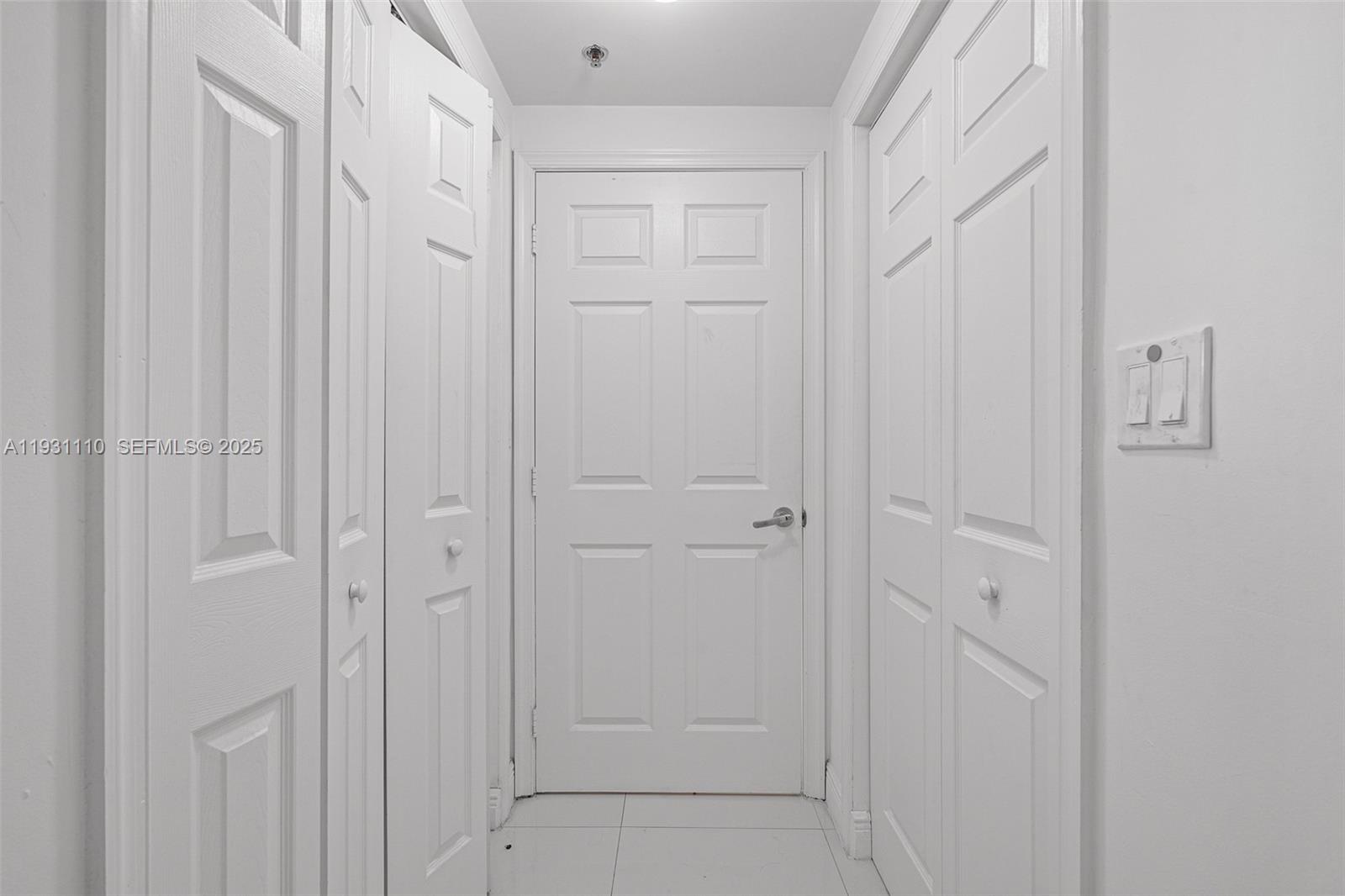 CASABLANCA VILLAS CONDO - Residential Lease