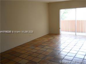 9760 Sw 184th St 9A, Cutler Bay, Miami-Dade County, Florida - 2 Bedrooms  
1 Bathrooms - 