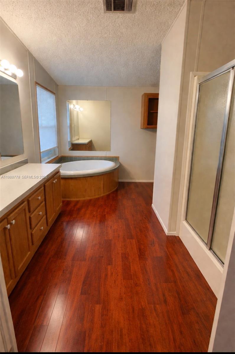 COCOWALK ESTATES - Residential