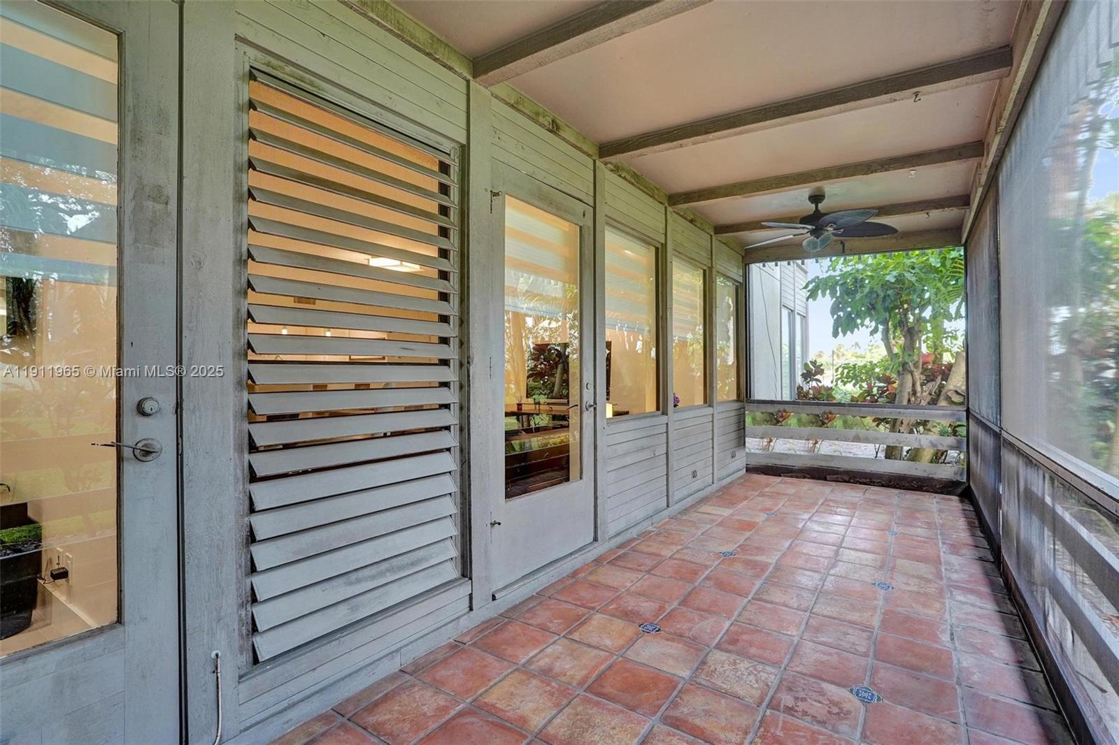 HAMMOCKS AT BOCA WEST CON - Residential