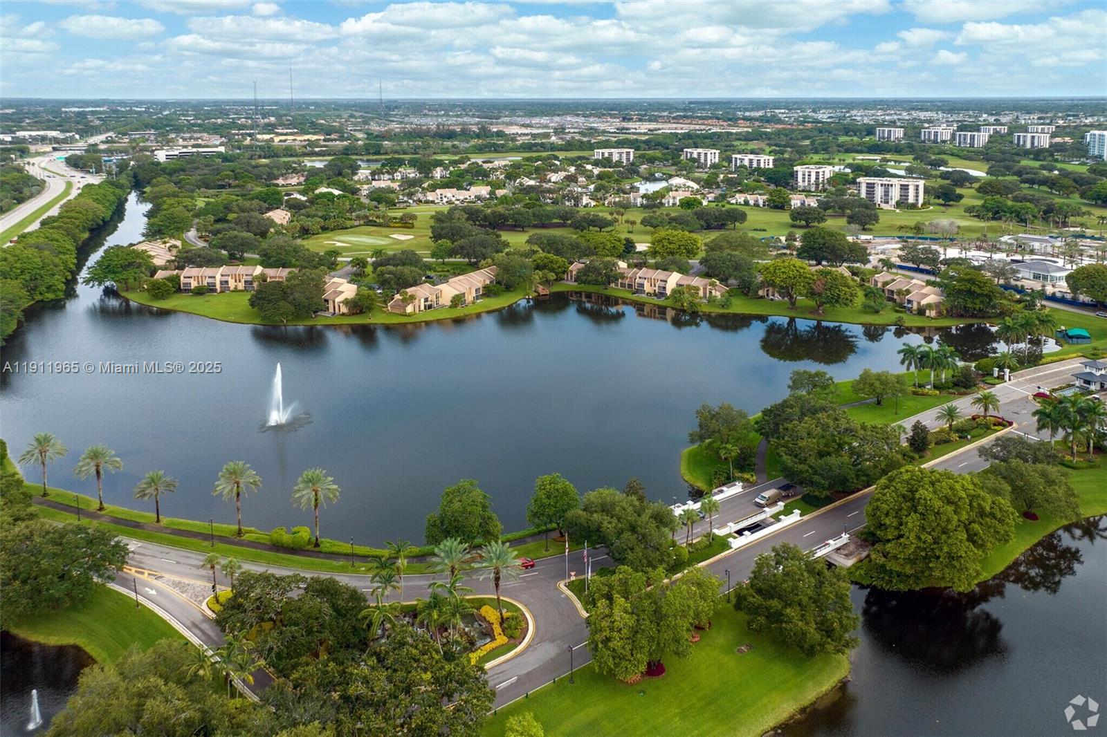 HAMMOCKS AT BOCA WEST CON - Residential
