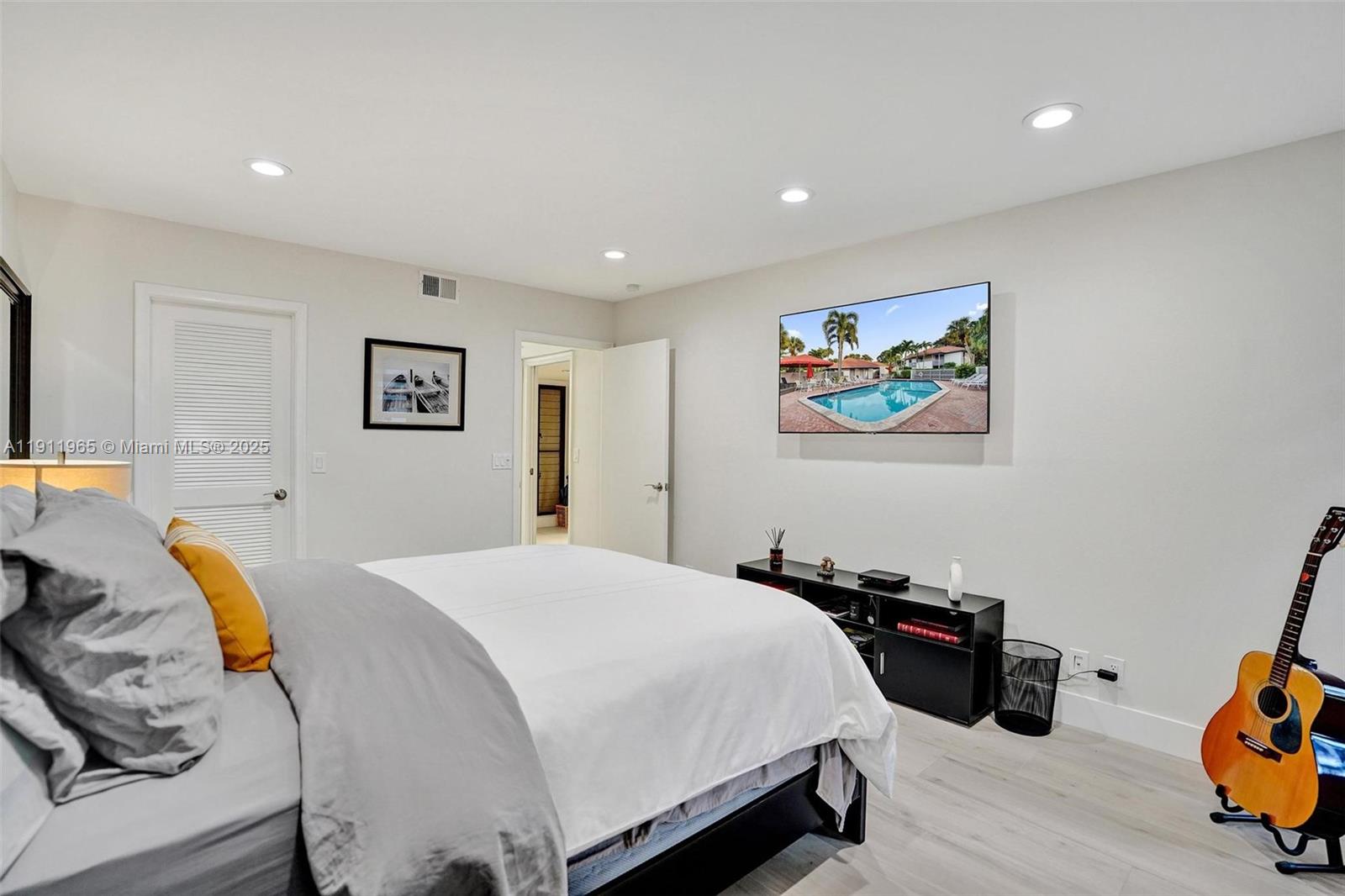 HAMMOCKS AT BOCA WEST CON - Residential