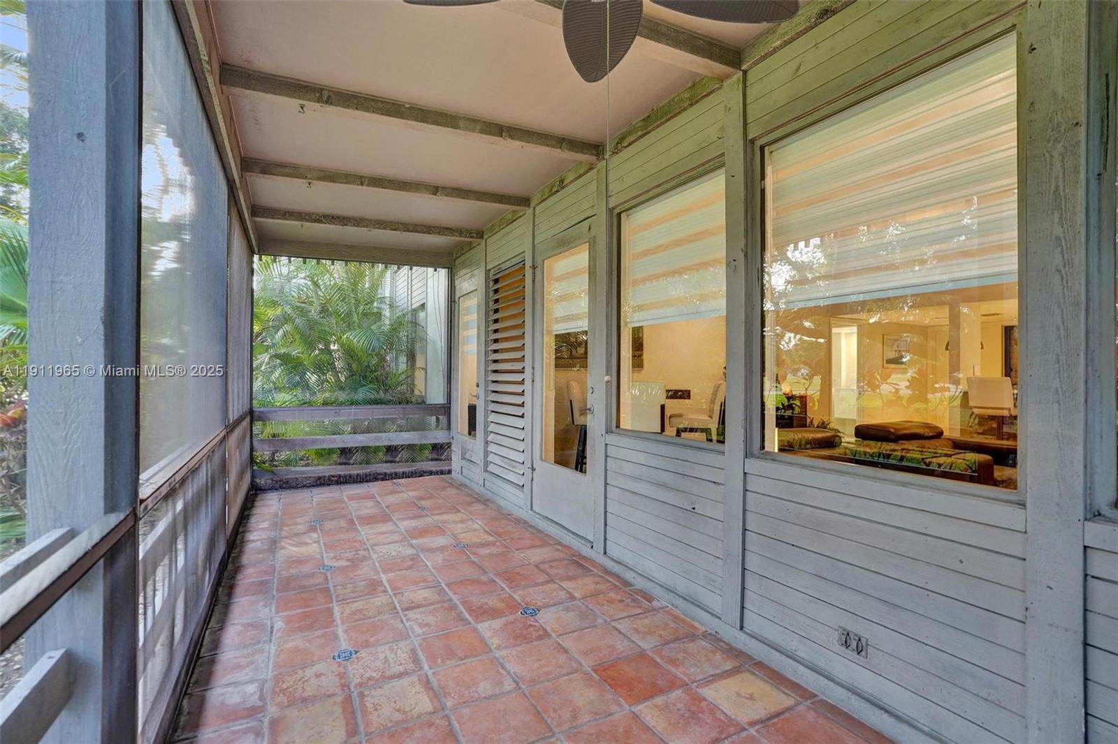 HAMMOCKS AT BOCA WEST CON - Residential