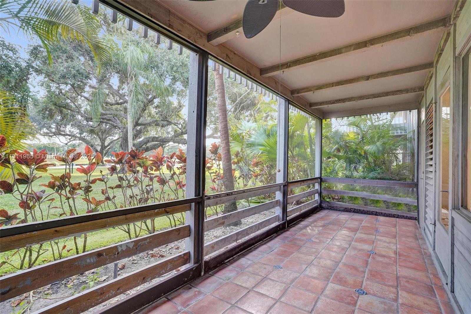 HAMMOCKS AT BOCA WEST CON - Residential