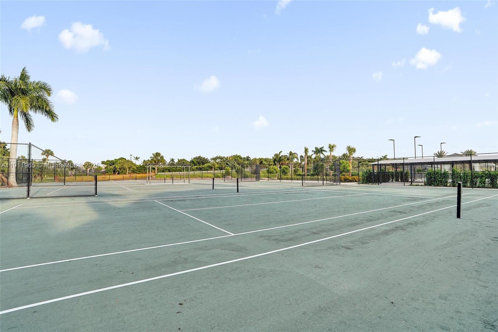 HAMMOCKS AT BOCA WEST CON - Residential