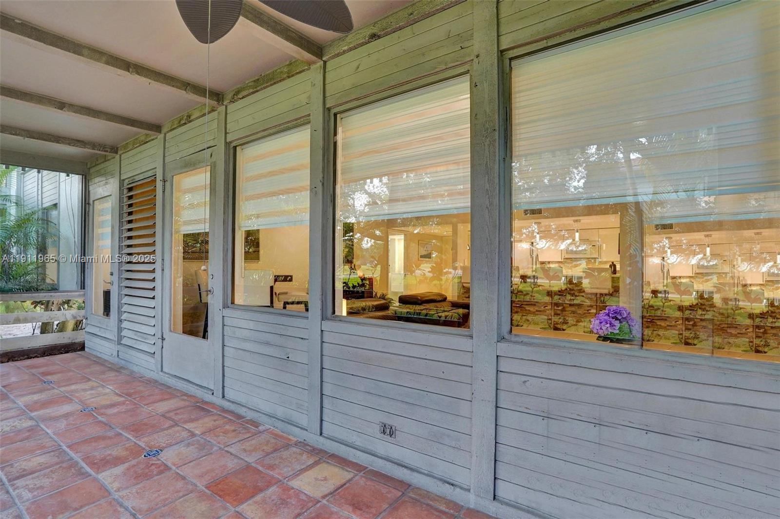 HAMMOCKS AT BOCA WEST CON - Residential