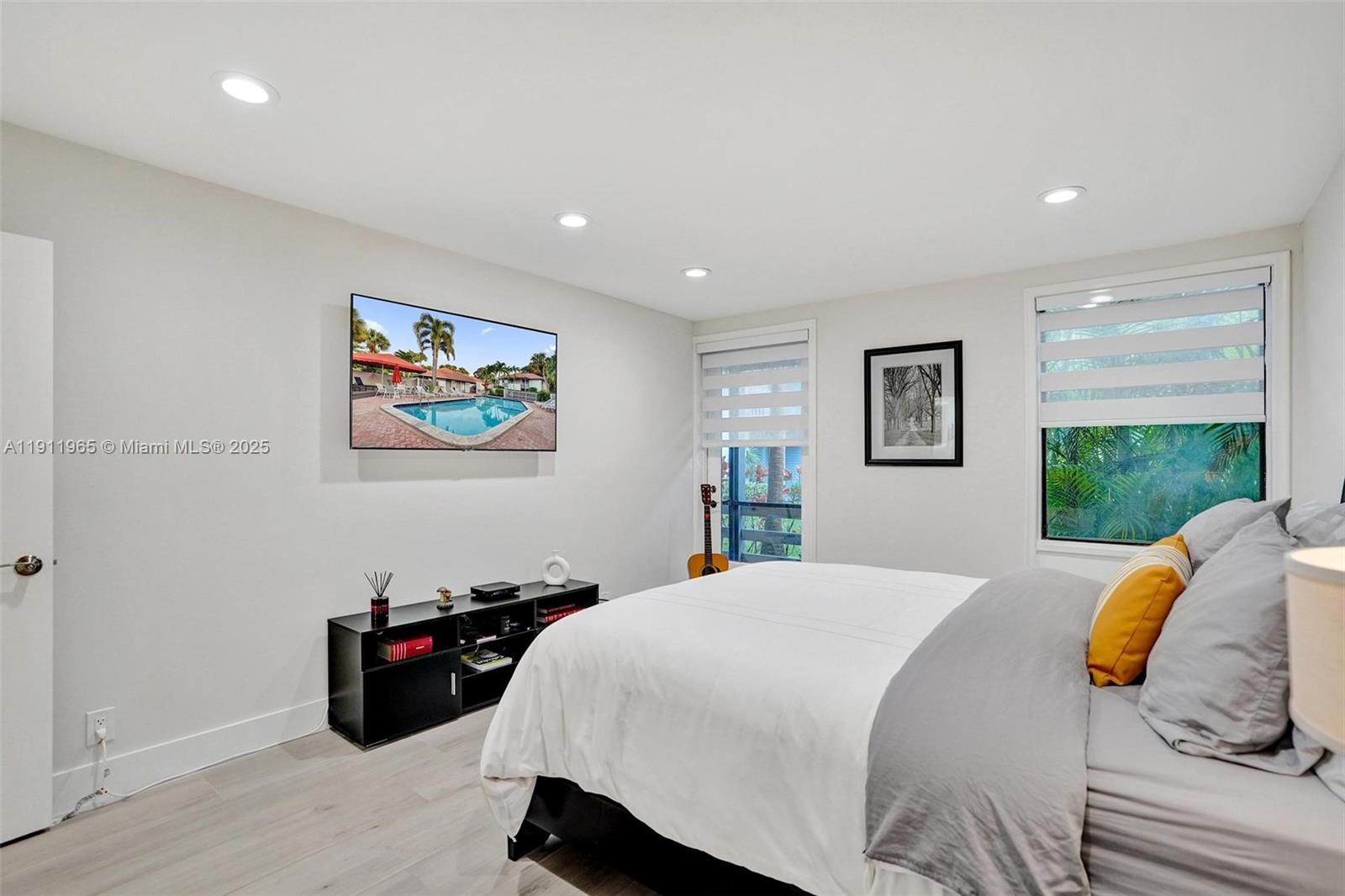 HAMMOCKS AT BOCA WEST CON - Residential