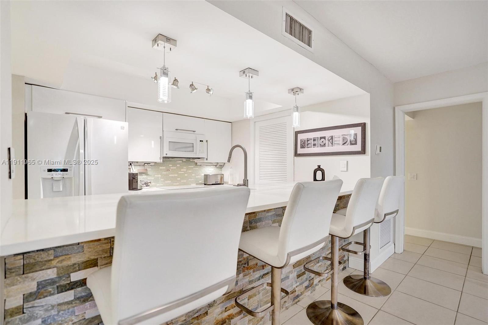 HAMMOCKS AT BOCA WEST CON - Residential