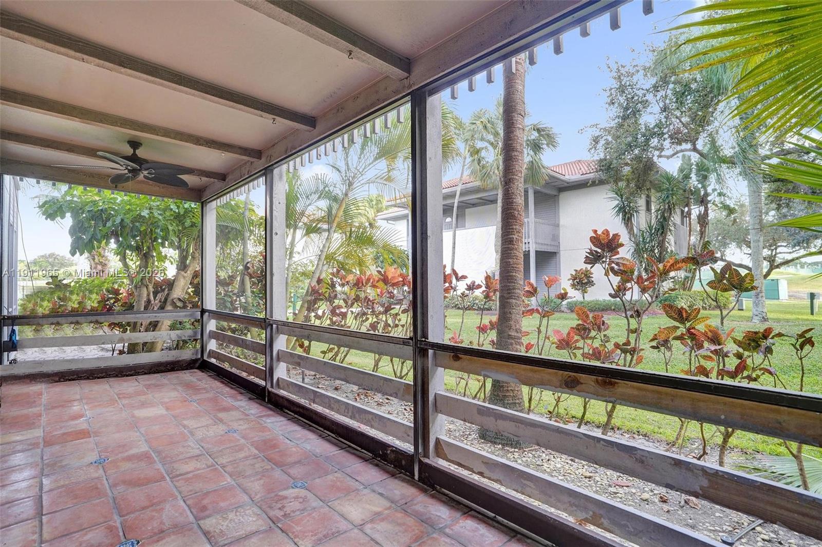 HAMMOCKS AT BOCA WEST CON - Residential