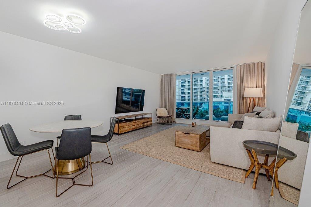 Large, beautifully 960-square-foot 1 bed, 1 and a half bath in South Beach’s hottest building. Electricity, cable, WiFi, water and valet with 1 parking spot included. Washer & Dryer in the unit. Situated inside the same building as the luxurious 1 Hotel, Roney Palace residents enjoy the best of South Beach with access to 3 oceanfront swimming pools, a hot tub and beach service. Onsite restaurants include Aviv , STK South Beach, Plnthouse organic café, Watr at the Rooftop and more! Home to SoulCycle, Anatomy Gym, high-end spa, salon and retail fashion boutiques. Valet parking, full-time security, onsite management office. Located directly on Collins Avenue, Roney Palace is a short walk to Lincoln Road, entertainment, shops, restaurants, bars, clubs and other luxury hotels.