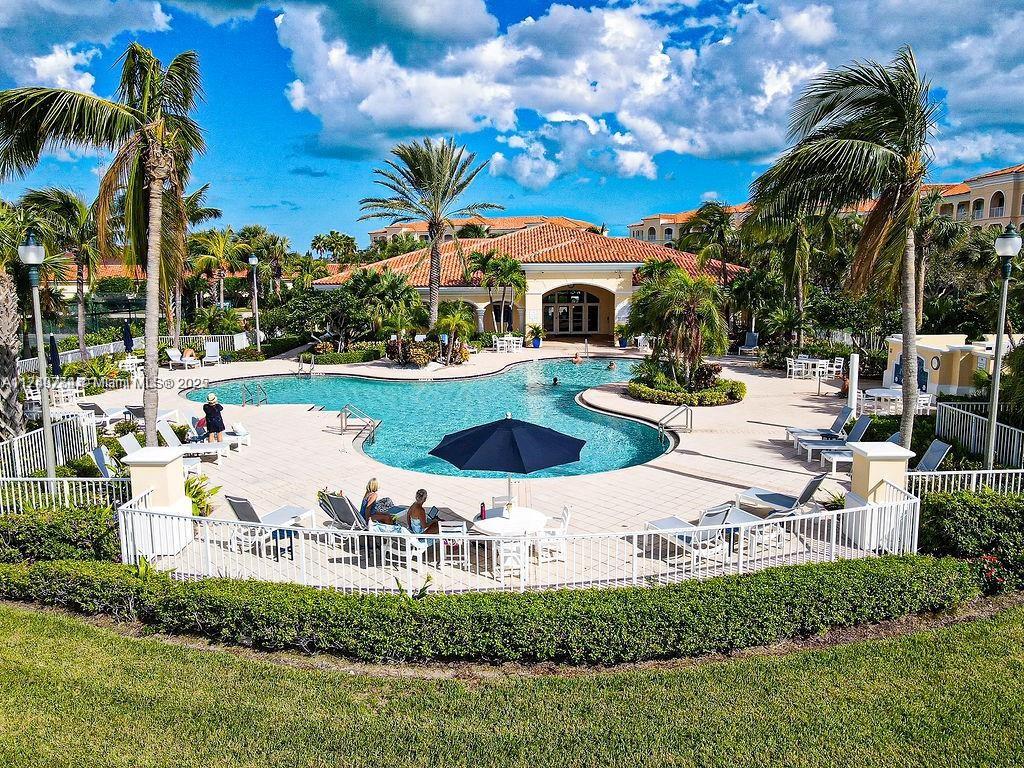 HARBOUR ISLE AT HUTCHINSO - Residential Lease