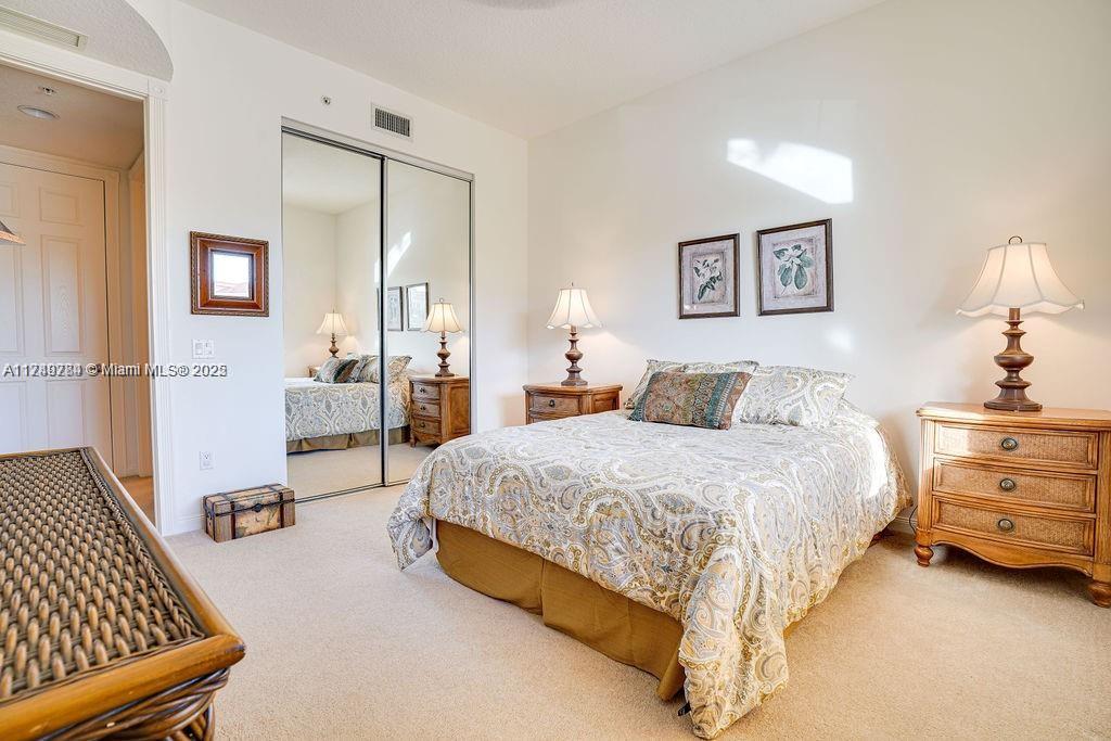 HARBOUR ISLE AT HUTCHINSO - Residential Lease