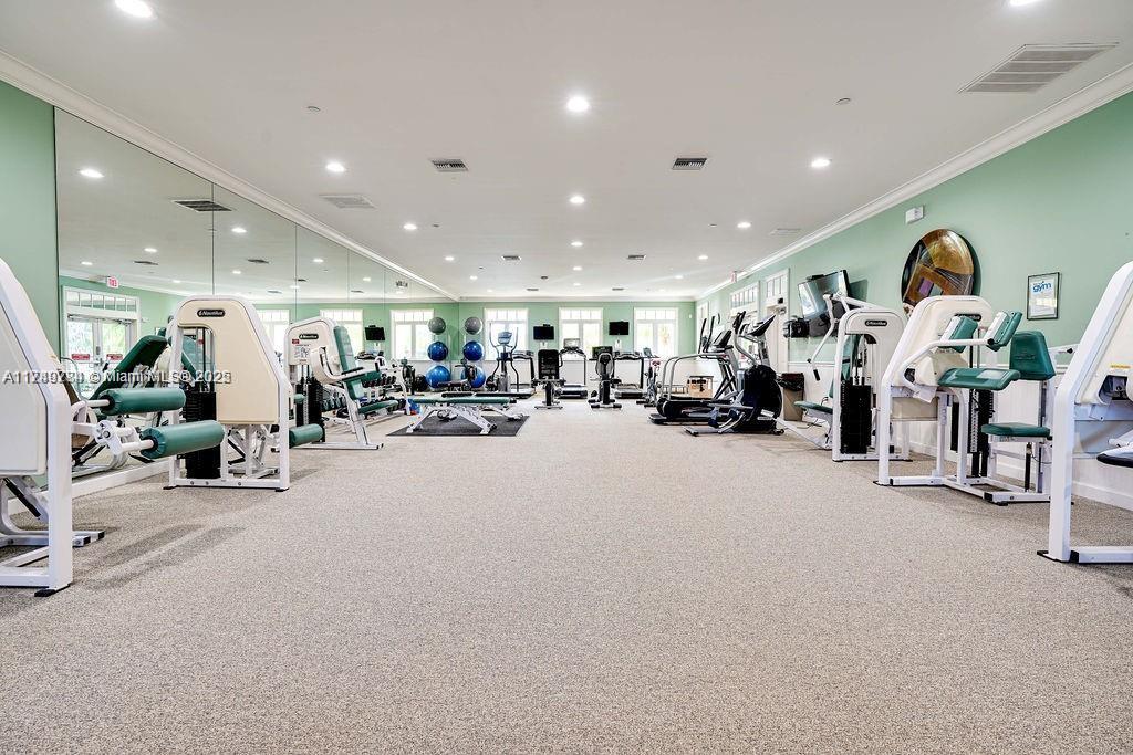 HARBOUR ISLE AT HUTCHINSO - Residential Lease