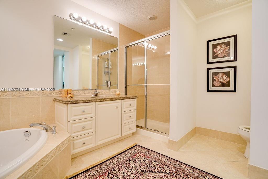 HARBOUR ISLE AT HUTCHINSO - Residential Lease