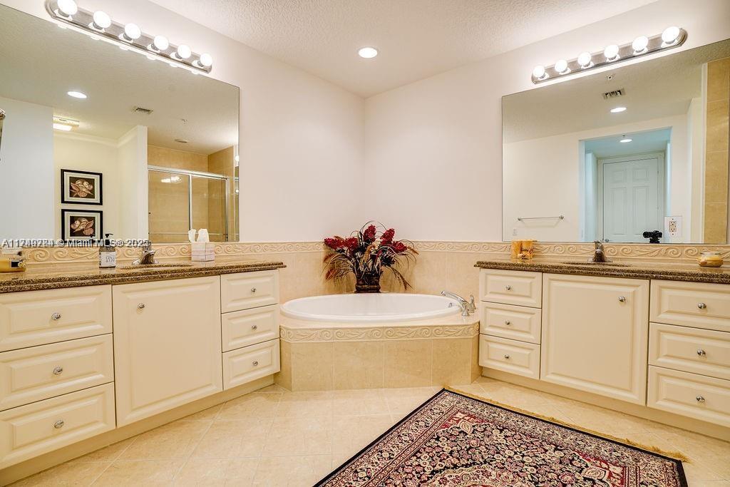 HARBOUR ISLE AT HUTCHINSO - Residential Lease