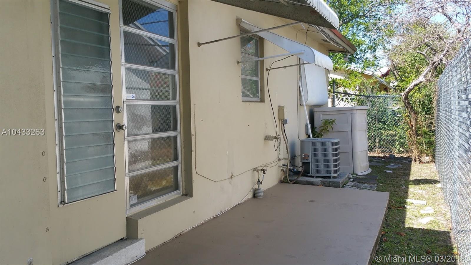 JACKSON MANOR APTS INC CB - Residential Lease