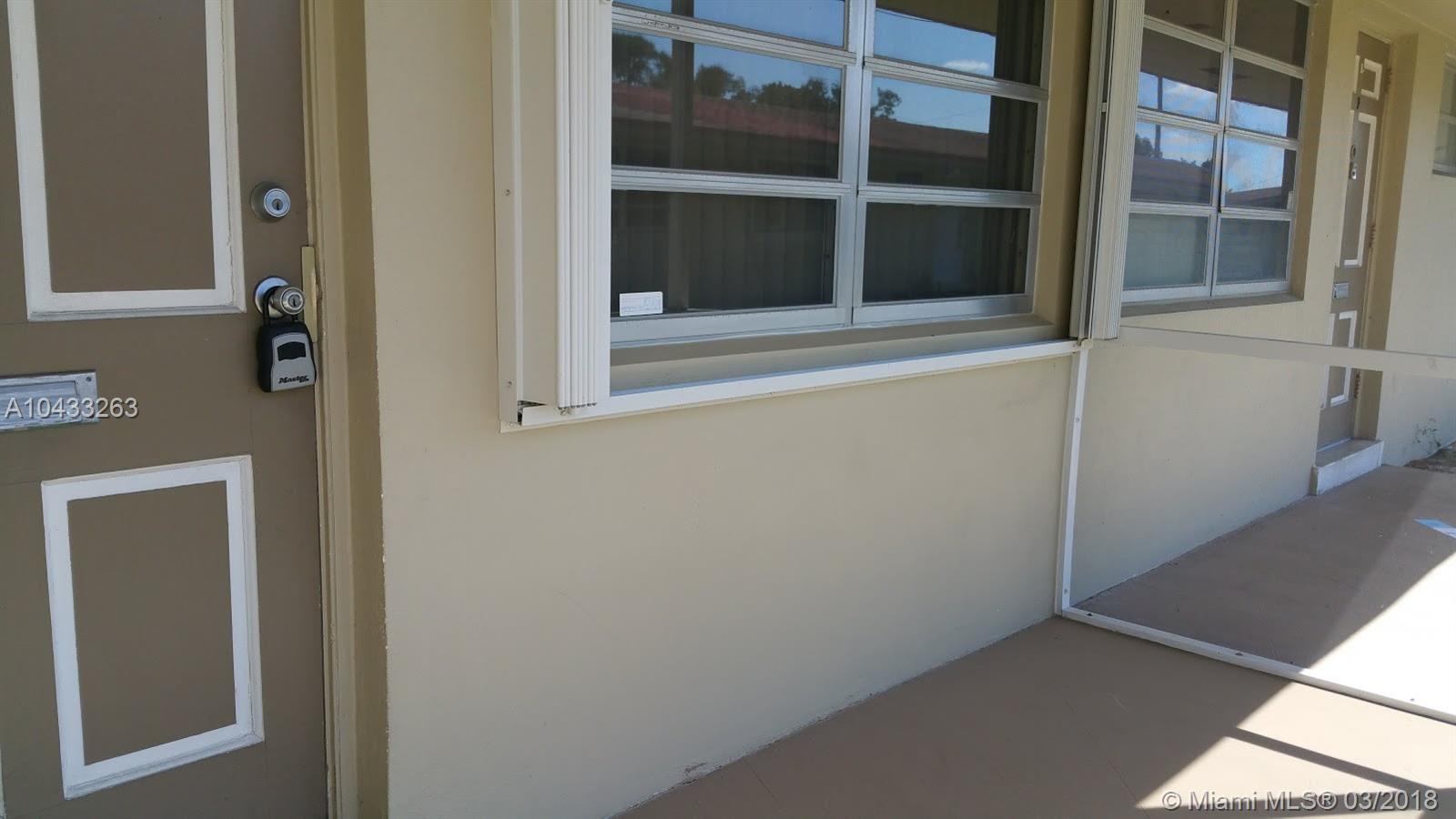 JACKSON MANOR APTS INC CB - Residential Lease