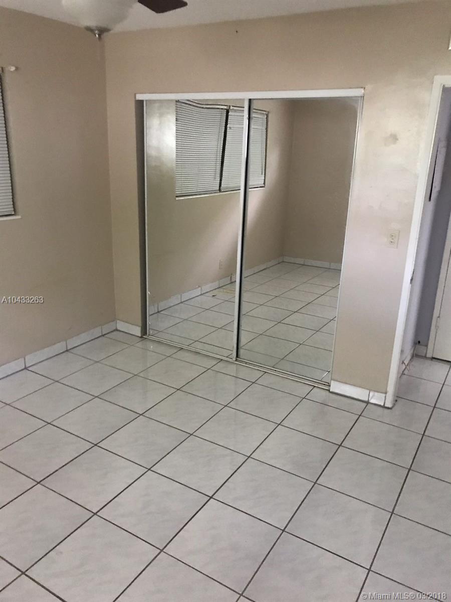 JACKSON MANOR APTS INC CB - Residential Lease