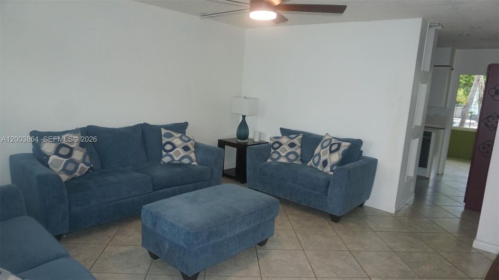 Photo of 853 NE 37th St #853, Oakland Park, FL 33334 (MLS # A12003864)