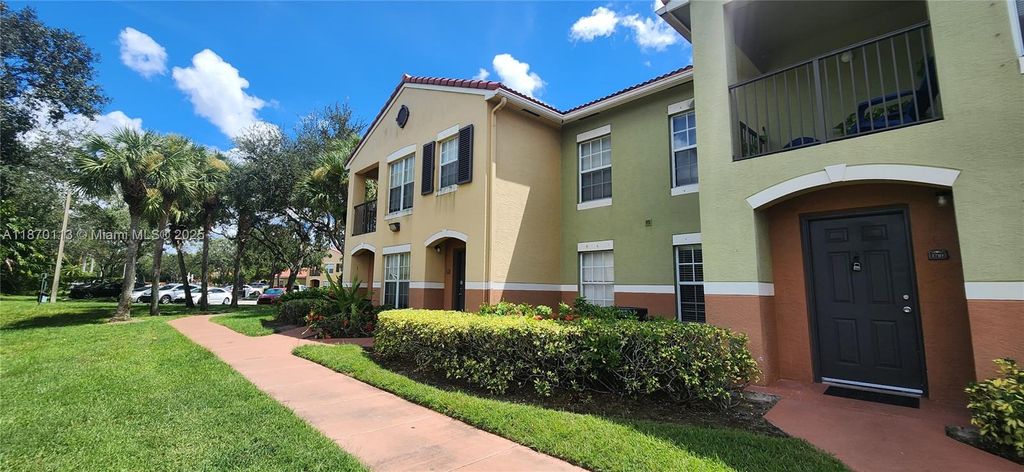 Photo of 10366 S Fox Trail Rd S #1710, Royal Palm Beach, FL 33411 (MLS # A11870113)