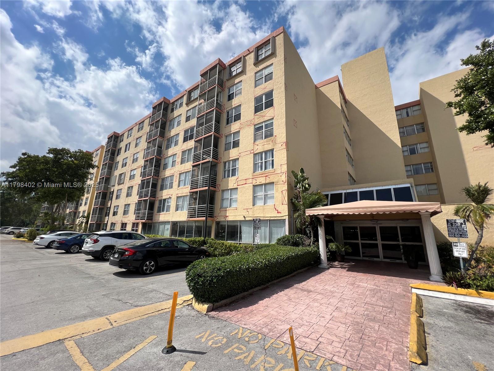 Rental Property at 17890 W Dixie Hwy 502 Hwy 502, North Miami Beach, Miami-Dade County, Florida - Bedrooms: 2 
Bathrooms: 2  - $2,200 MO.