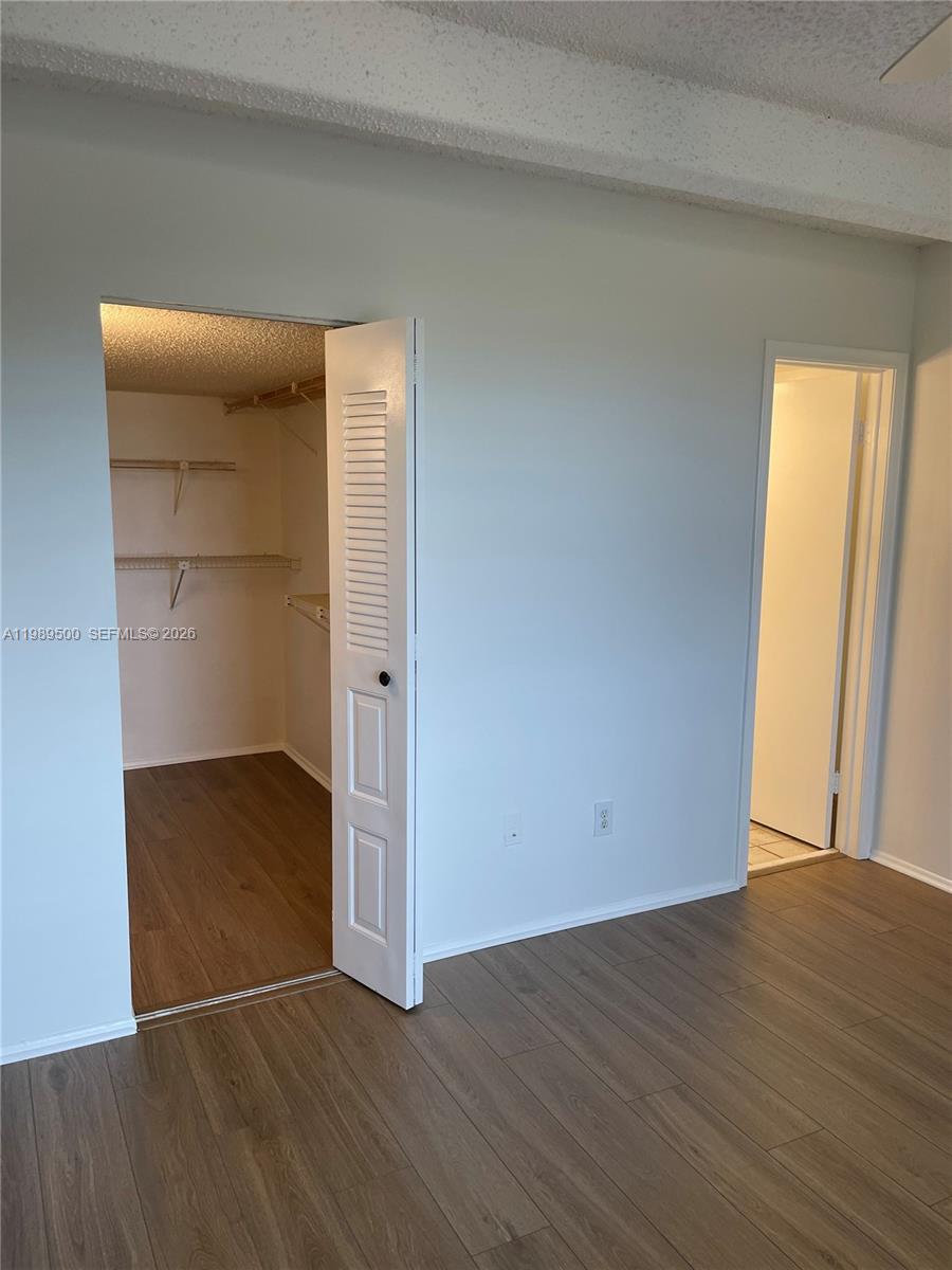 BOCA ENTRADA - Residential Lease