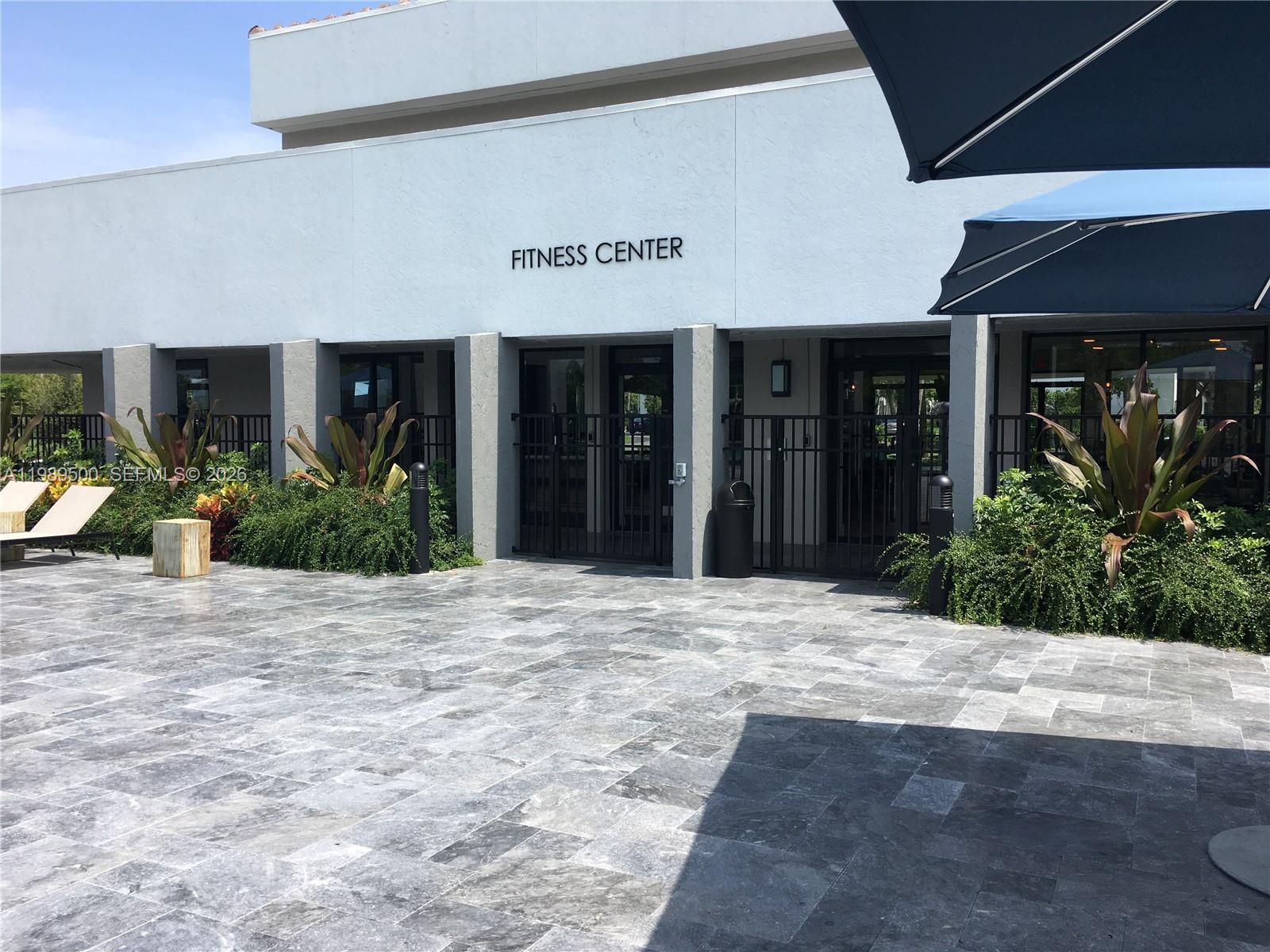 BOCA ENTRADA - Residential Lease