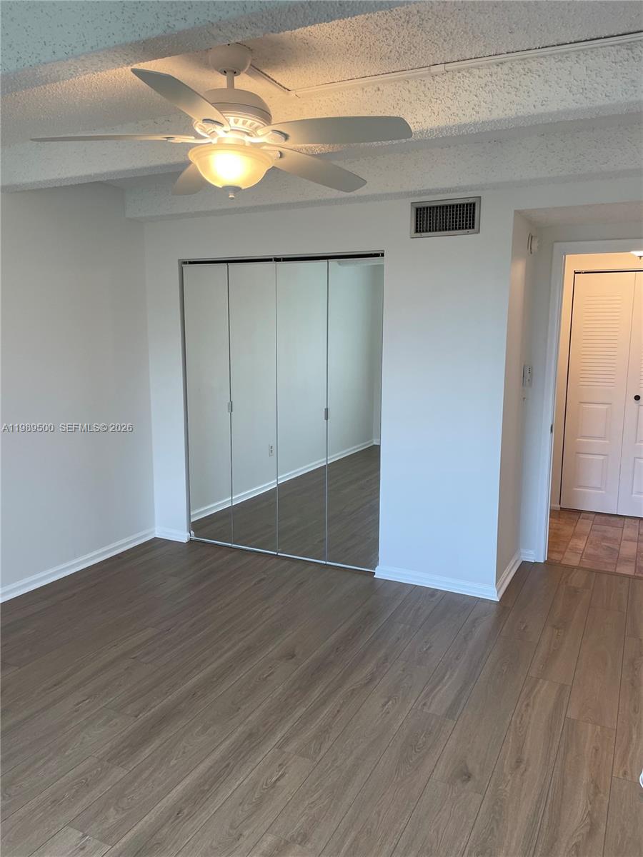 BOCA ENTRADA - Residential Lease