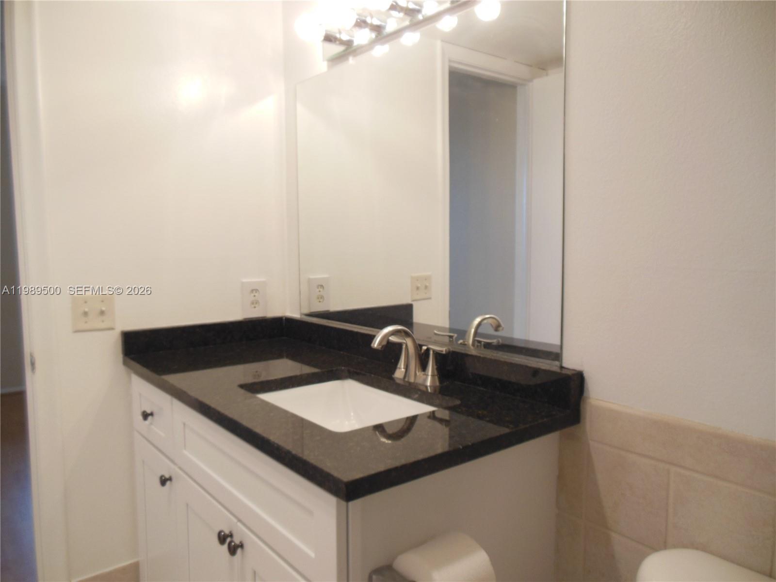 BOCA ENTRADA - Residential Lease