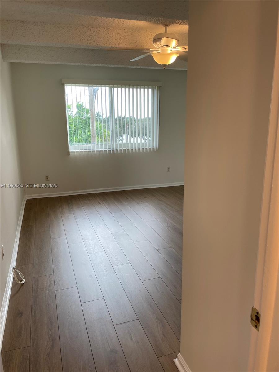 BOCA ENTRADA - Residential Lease