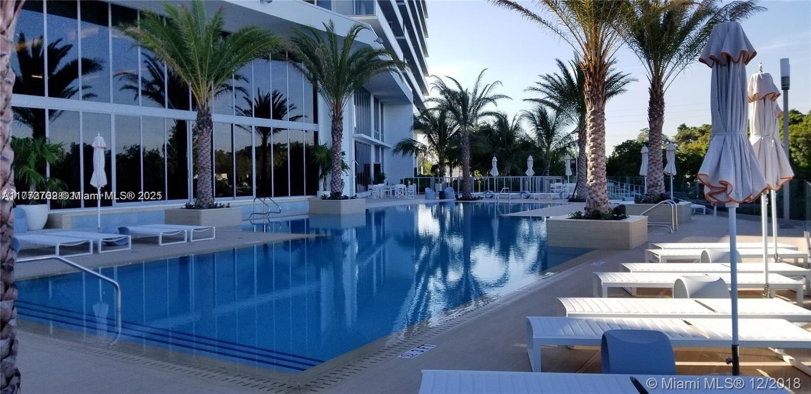 THE HARBOUR SOUTH CONDO - Residential