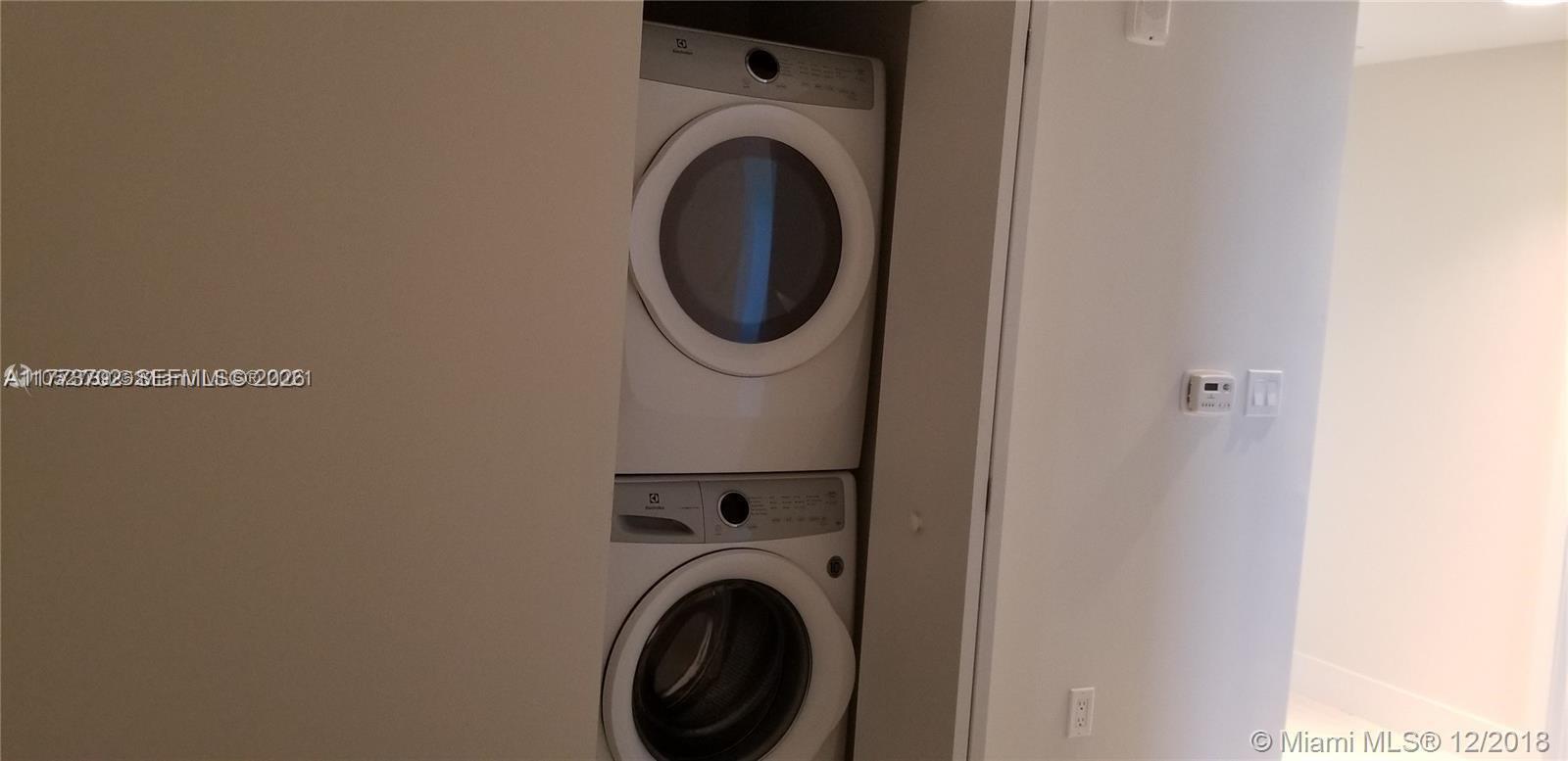 THE HARBOUR SOUTH CONDO - Residential