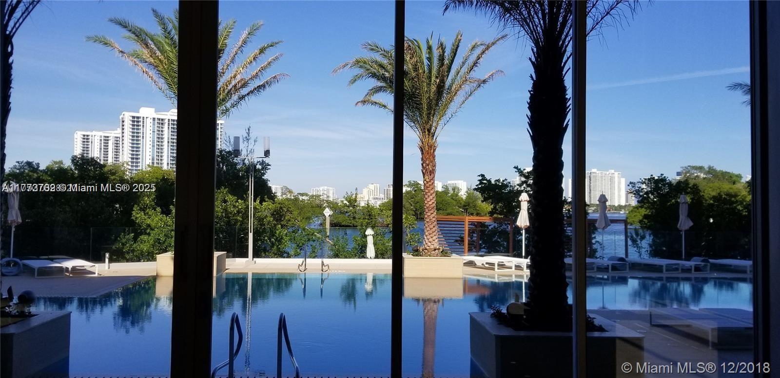 THE HARBOUR SOUTH CONDO - Residential